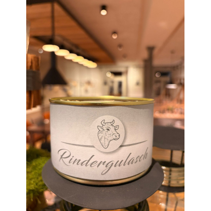 Rindergulasch | Klassisches Schmorgericht in kräftiger Sauce